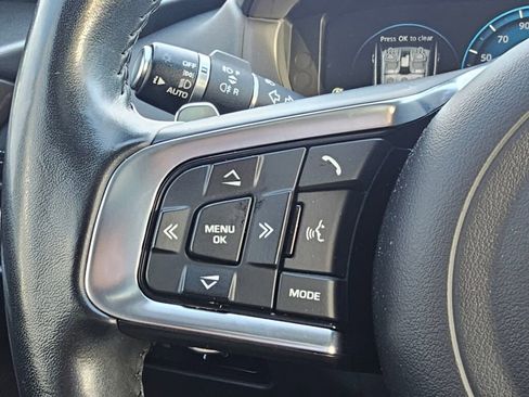 Used 2018 Jaguar F-PACE S image 34