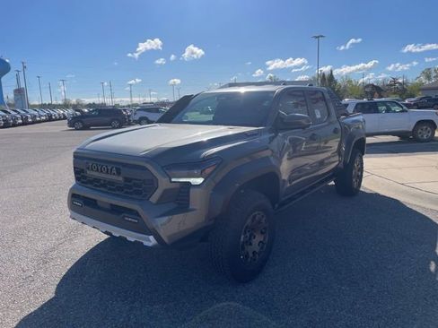 New 2026 Toyota Tacoma 4x4 Double Cab Hybrid image 3