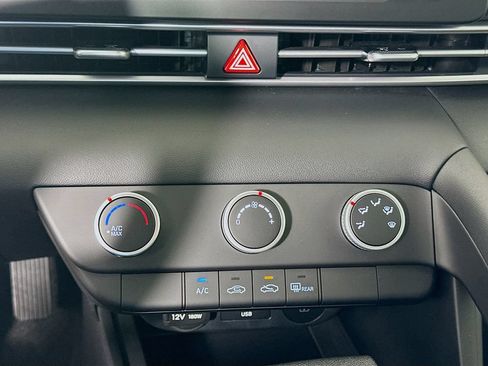 Certified 2026 Hyundai Elantra SE FWD image 15