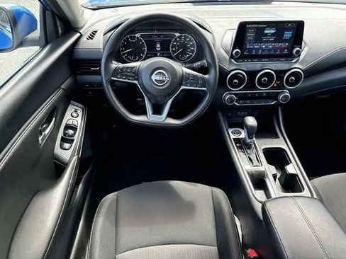 Used 2025 Nissan Sentra SV FWD image 15