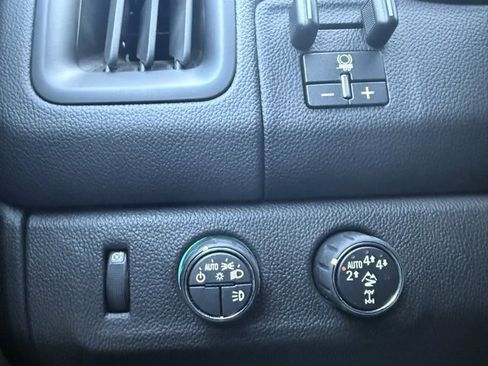 Used 2021 Chevrolet Colorado ZR2 w/ ZR2 Dusk Special Edition image 23