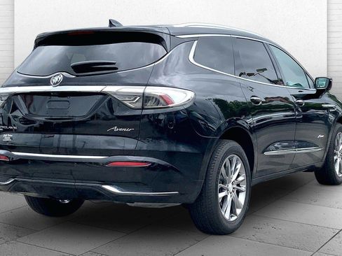 Used 2022 Buick Enclave Avenir w/ Avenir Technology Package AWD/4WD image 12