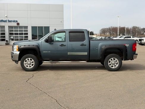 Used 2014 Chevrolet Silverado 2500 LT w/ Interior Plus Package image 6