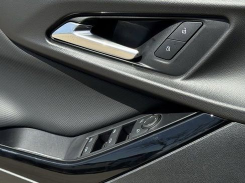 New 2026 Chevrolet Equinox LT image 21