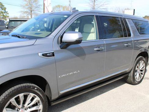 Used 2021 GMC Yukon XL Denali w/ Denali Ultimate Package image 9