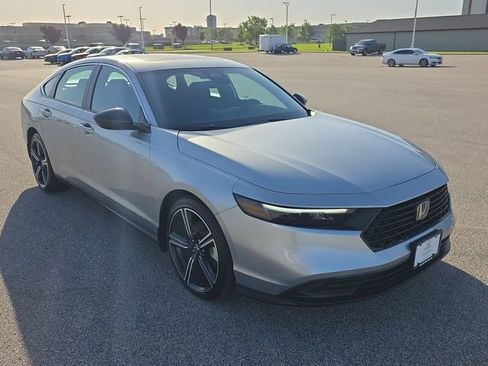 Certified 2025 Honda Accord Sport image 15