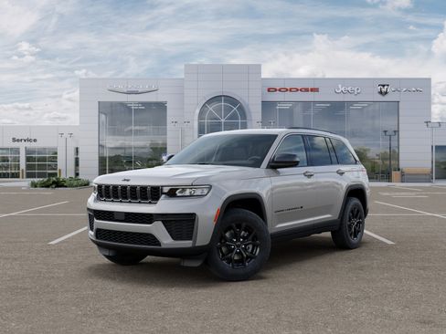 New 2026 Jeep Grand Cherokee Altitude AWD/4WD image 28