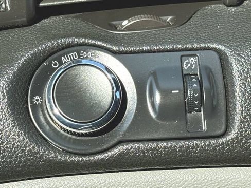 Used 2014 Chevrolet Malibu LT w/ Power Convenience Package FWD image 15