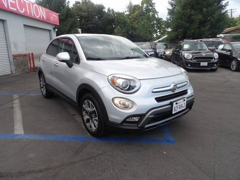 Used 2016 FIAT 500X Trekking FWD image 2