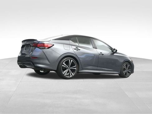 Used 2021 Nissan Sentra SR w/ Lighting Package image 14