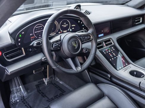 Certified 2025 Porsche Taycan Turbo image 4