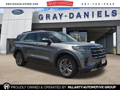 New 2026 Ford Explorer Active w/ Active Comfort Package AWD/4WD image 1