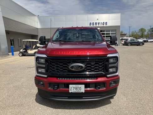 Used 2025 Ford F350 XLT w/ Black Appearance Package AWD/4WD image 3