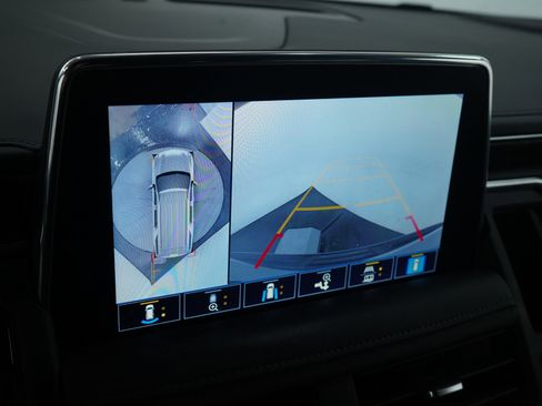 Used 2021 Chevrolet Tahoe Z71 w/ Luxury Package image 23