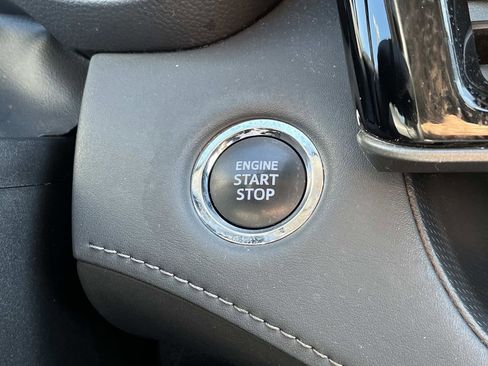 Used 2023 Toyota Highlander LE image 36