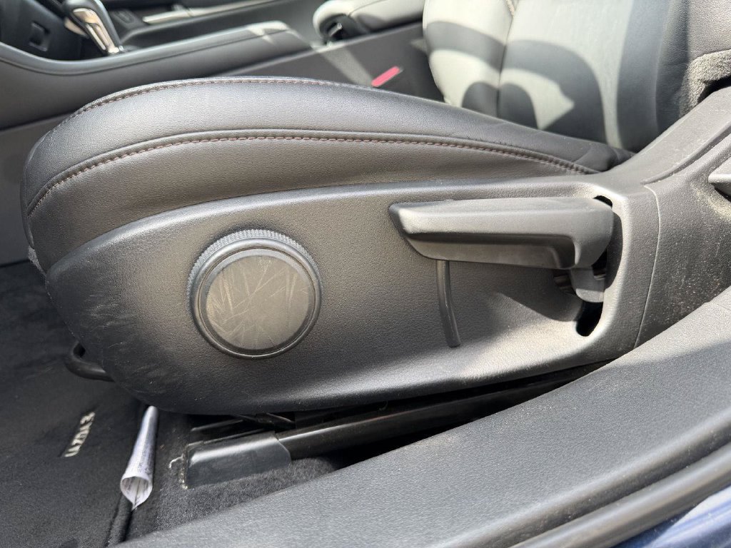 Used 2021 MAZDA MAZDA3 s FWD image 7