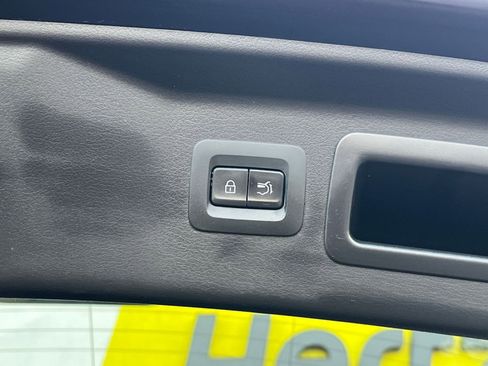 Used 2025 MAZDA CX-90 3.3 Turbo w/ Preferred Package image 21