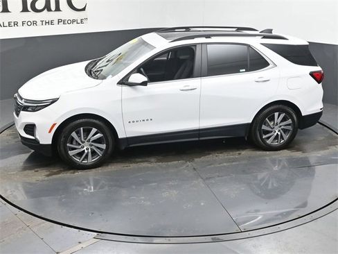 Used 2024 Chevrolet Equinox LT w/ LPO, Floor Liner Package image 57