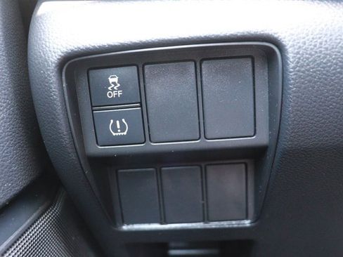 Used 2018 Honda CR-V LX image 19