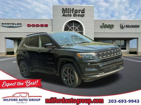 New 2025 Jeep Compass Limited w/ High Altitude Package image 1