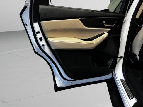 Certified 2023 Acura MDX SH-AWD w/ Advance Package image 14