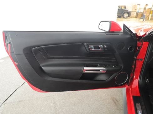 Used 2018 Ford Mustang Premium w/ Equipment Group 201A image 6