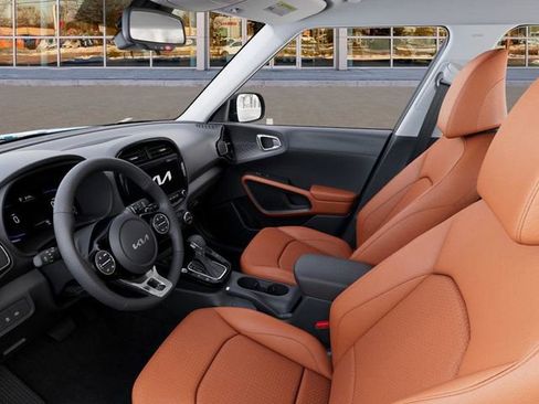 New 2025 Kia Soul EX image 18