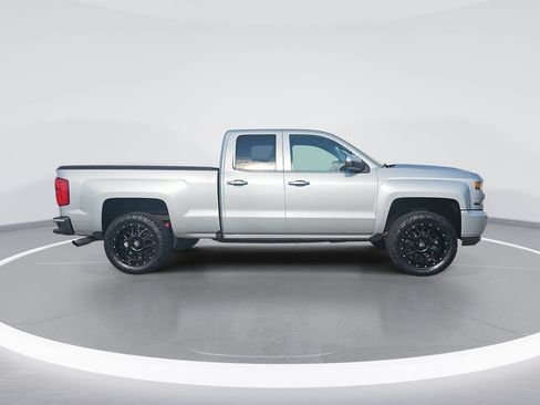 Used 2018 Chevrolet Silverado 1500 LTZ Z71 w/ LTZ Plus Package AWD/4WD image 2