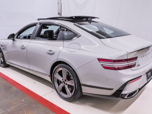 Certified 2025 Genesis G80 2.5T Sport Prestige image 8