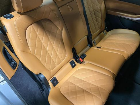 Certified 2024 BMW X7 xDrive40i w/ M Sport Package image 19