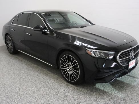 Used 2025 Mercedes-Benz E 350 Sedan image 4