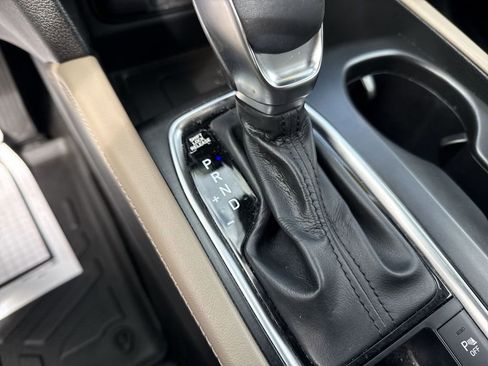 Used 2020 Hyundai Santa Fe Limited image 32