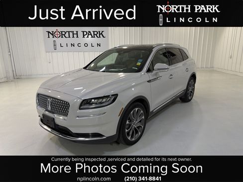 Used 2022 Lincoln Nautilus Reserve w/ Luxury Package FWD image 1