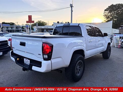 Used 2018 Toyota Tacoma SR w/ SR Convenience Package image 3