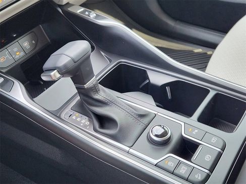 New 2026 Kia Sorento S w/ S Panoramic Sunroof Package FWD image 17