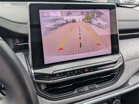 Used 2022 Jeep Compass Latitude w/ Sun and Sound Group image 27