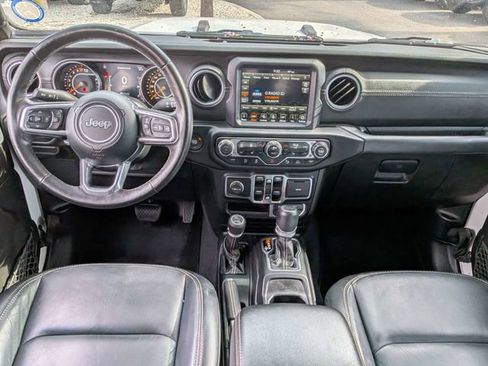 Used 2020 Jeep Gladiator Overland AWD/4WD image 15