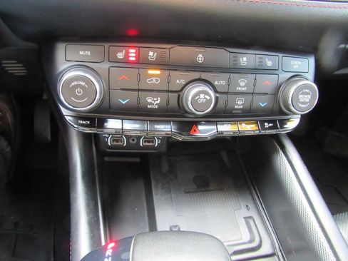 Used 2021 Dodge Durango R/T w/ Tow 'N Go Package image 29