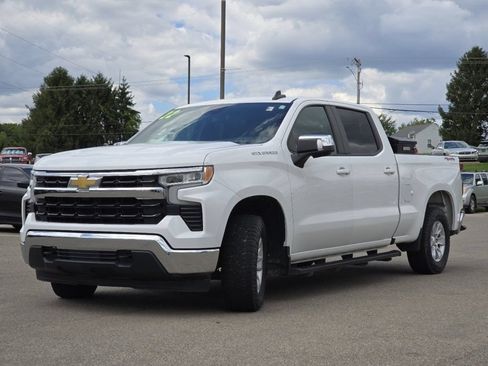 Used 2022 Chevrolet Silverado 1500 LT w/ Safety Package AWD/4WD image 16