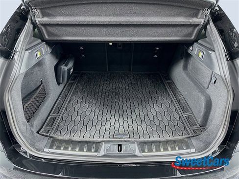 Used 2025 Jaguar F-PACE R-Dynamic S image 47