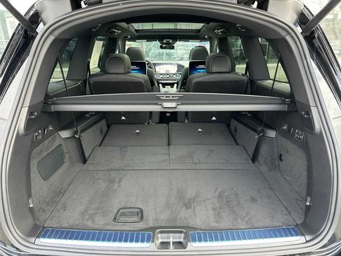 Used 2026 Mercedes-Benz GLS 580 4MATIC image 14