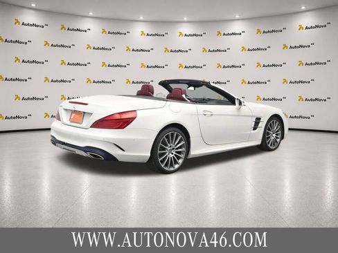 Used 2018 Mercedes-Benz SL 550 image 9
