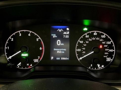 Certified 2024 Toyota Corolla LE image 21