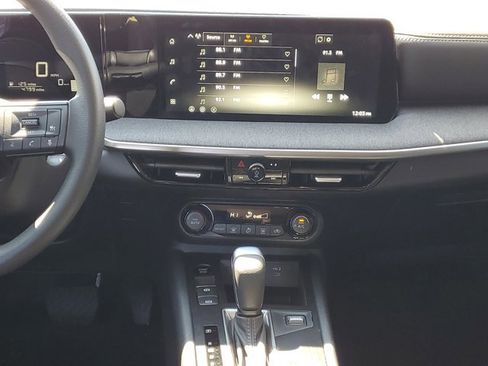 Certified 2026 Nissan Kicks SV FWD image 23