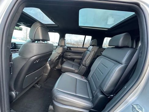 Used 2025 Hyundai Santa Fe Calligraphy w/ Tow & Go Package image 24