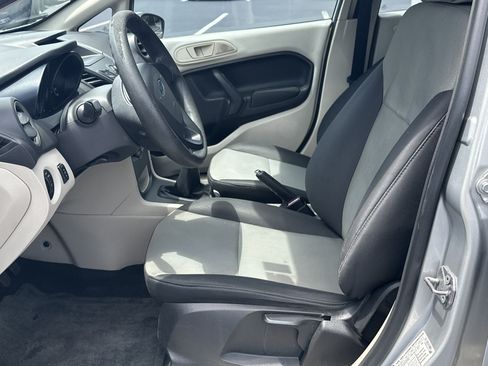 Used 2012 Ford Fiesta S FWD image 9
