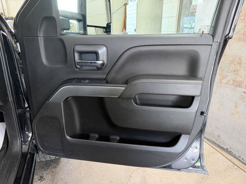 Used 2019 Chevrolet Silverado 1500 LT w/ All Star Edition AWD/4WD image 23