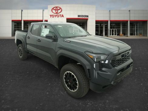 New 2026 Toyota Tacoma TRD Off-Road AWD/4WD image 15