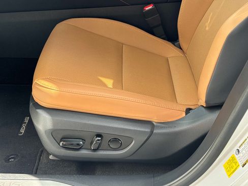 Certified 2025 Lexus RX 350 Premium w/ Accessory Package (Z1) FWD image 21