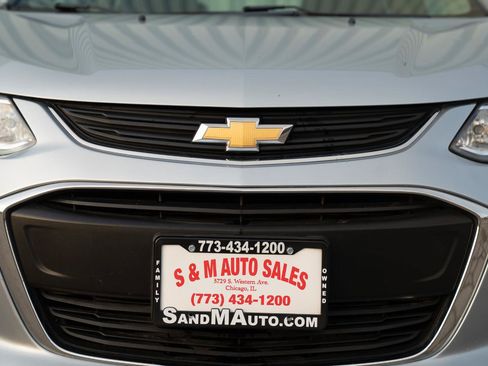 Used 2018 Chevrolet Sonic LT FWD image 4